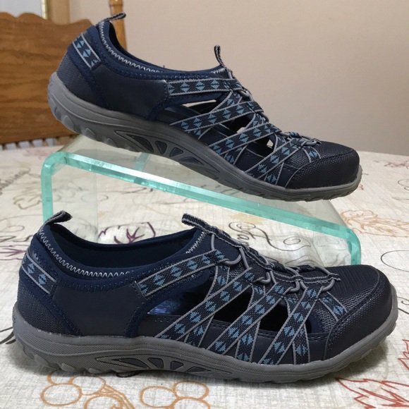 skechers cooled memory foam shoes